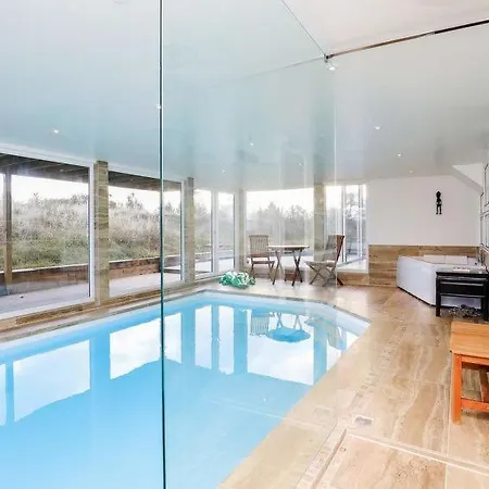 Sleeps 8 Pool Wifi Klitlund