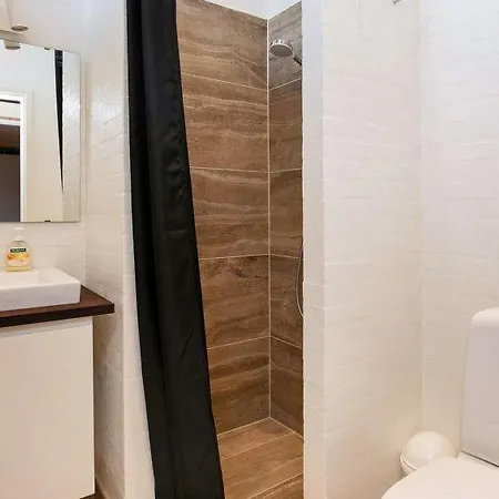 Σπίτι διακοπών Sleeps 8 Pool Wifi